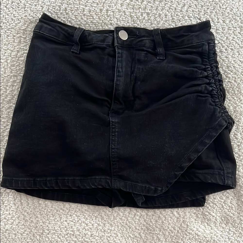 Windsor Denim SUPER CUTE Black Women's Skort - size XS